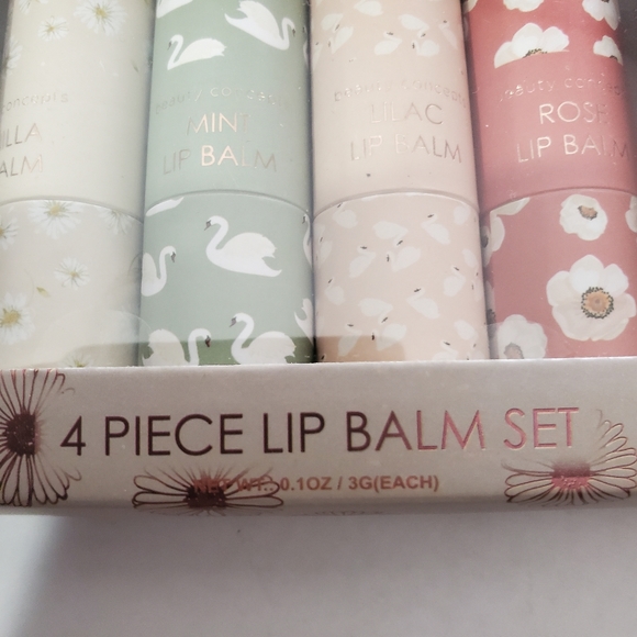 BEAUTY CONCEPTS 4 PIECE LIP BALM SET - Picture 3 of 5